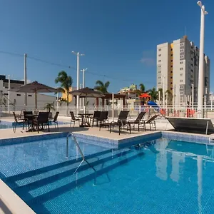 condomnio-clube-na-praia-de-piarras.santa-catarina-brasil.com/